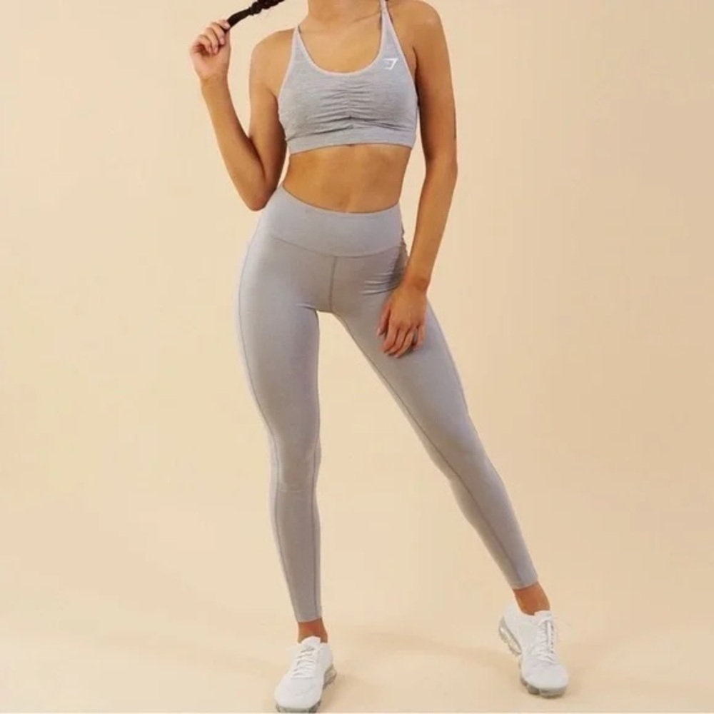 Gymshark Aspire Leggings - Light Grey Marl 
Medium